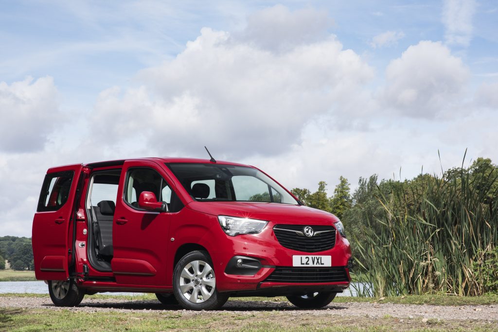 Opel combo 2019 van online